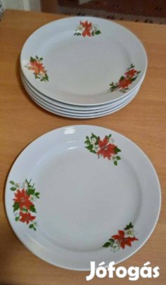 6 db. fehér szélű mikulásvirágos Zsolnay lapos tányér