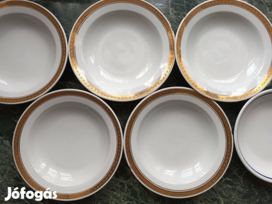 6 db aranyozott szélű sérült Zsolnai tányér eladó