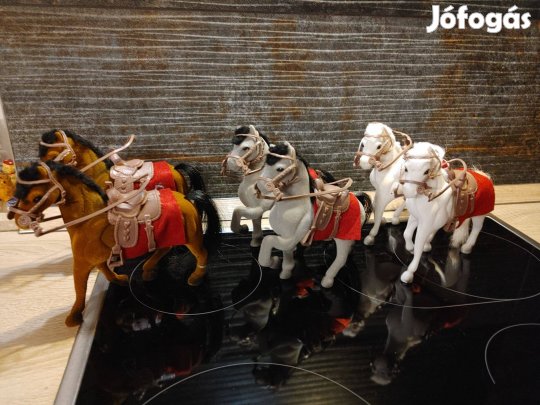 6 db felnyergelt lovacska ló játék