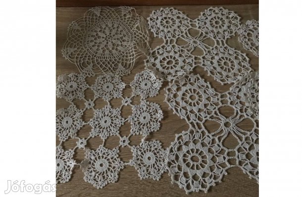 6 db régi horgolt terítő