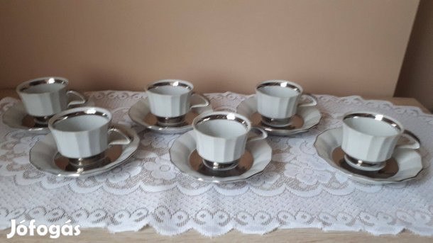 6 db új porcelán kávéscsésze alátéttel