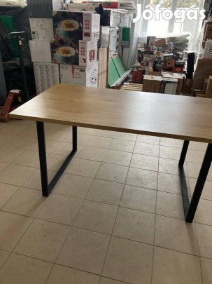 6 személyes téglalap aklú étkező asztal új eladó