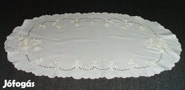 6db gyönyörű,fehér pamuttal,kézzel hímzett terítő