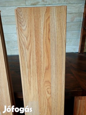 6nm használt középtölgy színű laminált padló eladó egyben