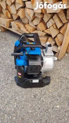 7000liter/óra teljesíténnyel 2 ütemű benzinmotoros szivattyú, garis