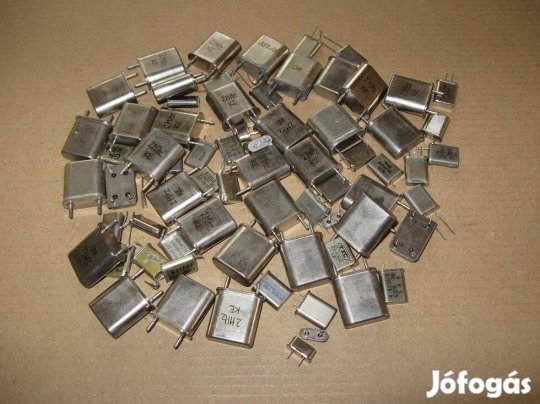 70 darab kvarc kvarckristály rezgőkvarc