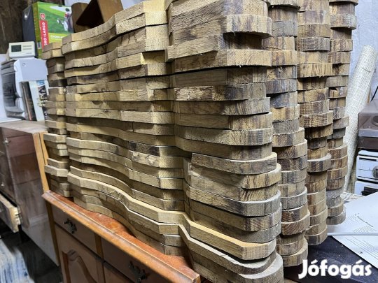 70 db korlát léc, keményfából ,