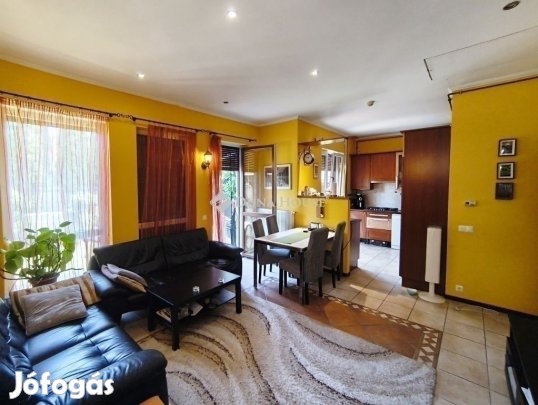 70 nm-es ház eladó Göd