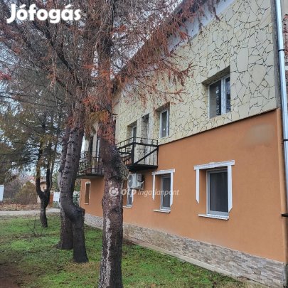 70 nm-es lakás eladó Berettyóújfalu