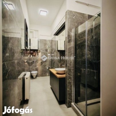 70 nm-es lakás eladó Pécs