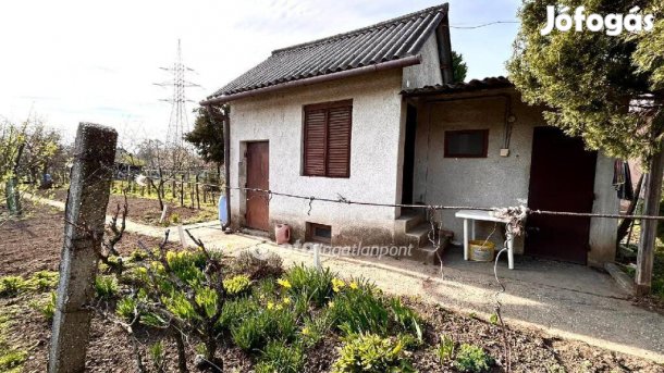 719 nm-es telek eladó Győr