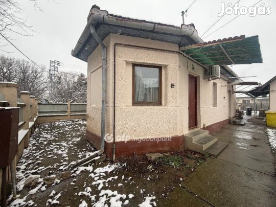 71 nm-es ház eladó Gyula