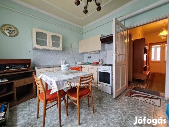 71 nm-es ház eladó Hajdúszoboszló