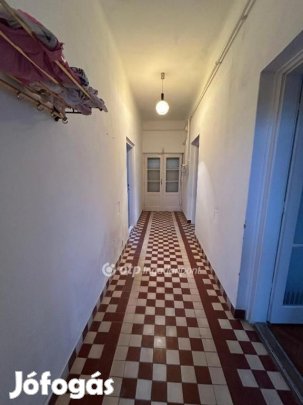 71 nm-es ház eladó Konyár