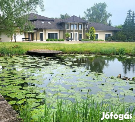 720 nm-es ház eladó Debrecen