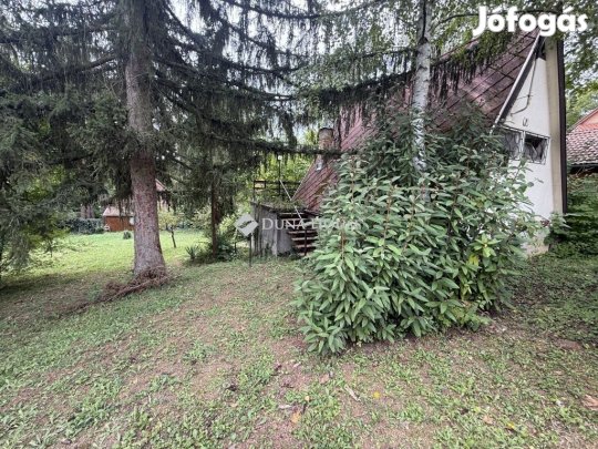 722 nm-es telek eladó Orfű