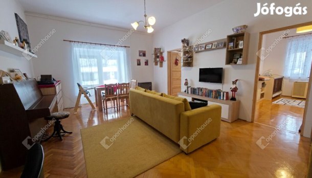 72 m2-es földszinti 3 szobás tégla lakás zárt udvarban eladó