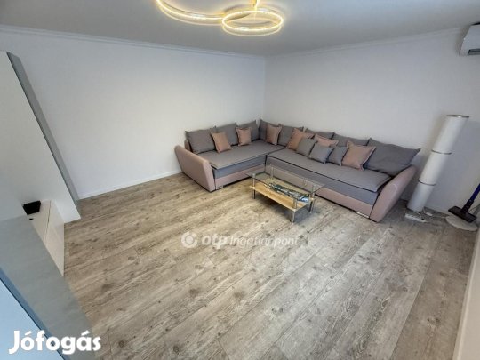 72 nm-es ház eladó Balatonboglár