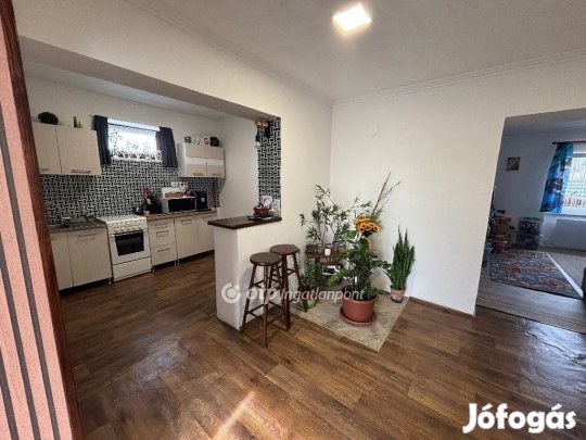 72 nm-es ház eladó Vésztő