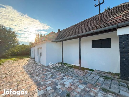 73 nm-es ház eladó Kánya