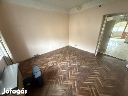 73 nm-es ház eladó Tiszakécske