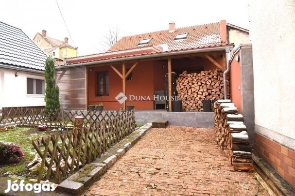 73 nm-es lakás eladó Pécs