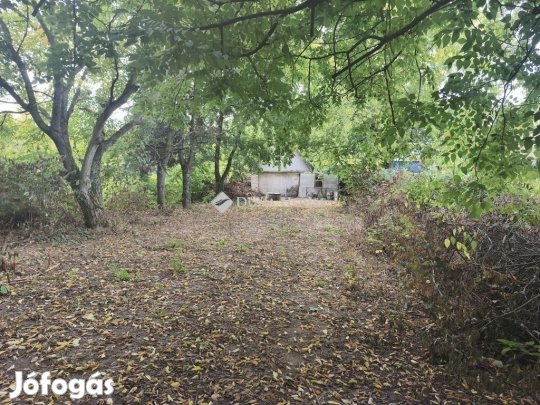 745 nm-es ház eladó Gyömrő