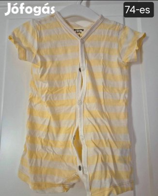 74-es kisfiú napozó 