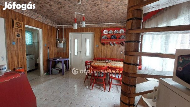 74 nm-es ház eladó Mezőkövesd