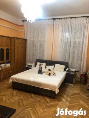 74 nm-es lakás eladó Szeged