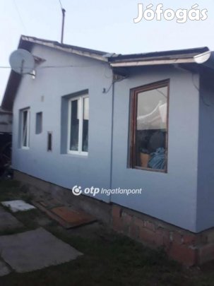 75 nm-es ház eladó Debrecen