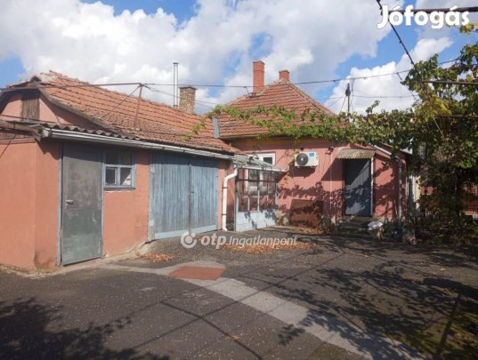 75 nm-es ház eladó Dormánd