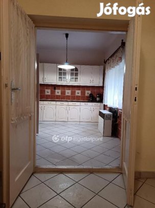 75 nm-es ház eladó Hajdúbagos