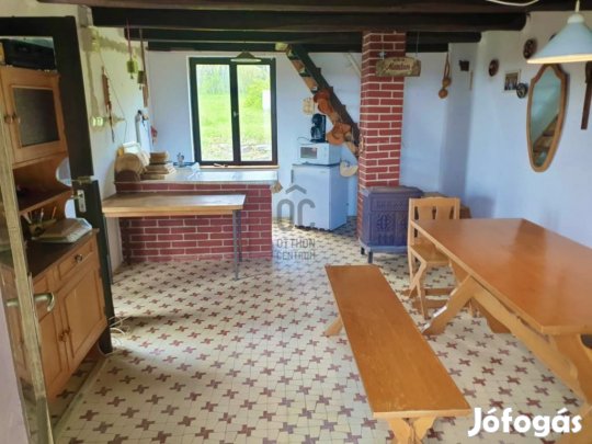 75 nm-es ház eladó Nagykapornak