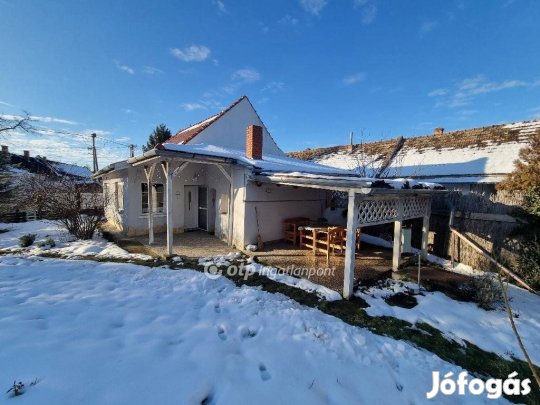 75 nm-es ház eladó Nagytevel