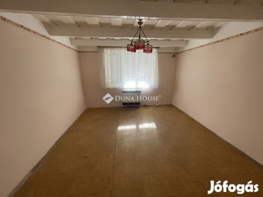 75 nm-es ház eladó Sülysáp