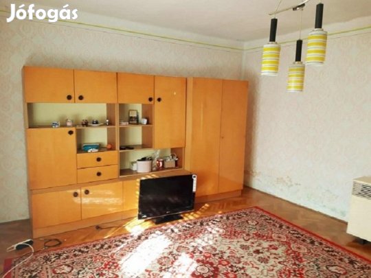 75 nm-es ház eladó Székesfehérvár