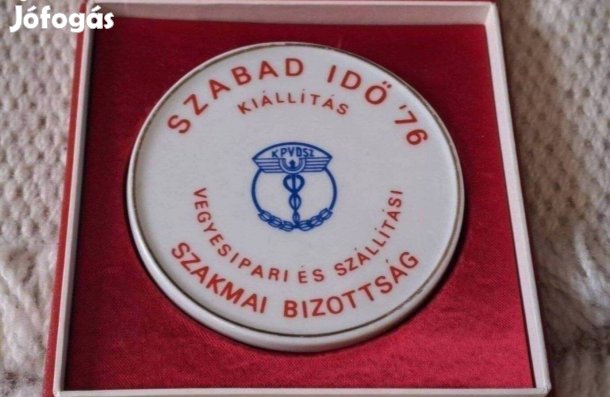 76 kiállítás porcelán plakett