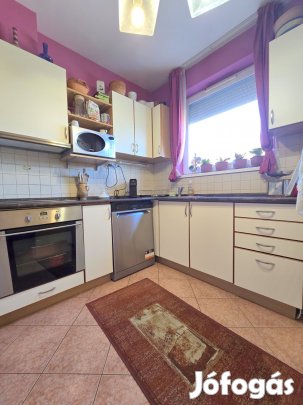 76nm-es világos lakás Zalaegerszeg belvárosában