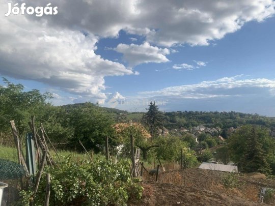 776 nm-es telek eladó Mogyoród