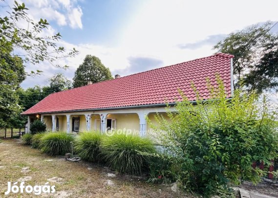 77 nm-es ház eladó Magyarkeszi