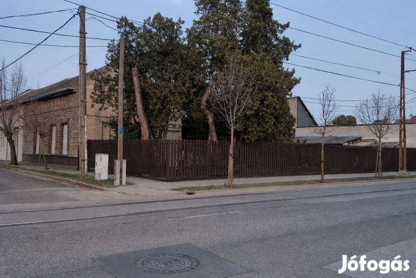 77nm-es, 2 szobás, 2 lakássá alakítható ingatlan ELADÓ  a XX. kerületb