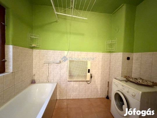 78 nm-es ház eladó Sülysáp