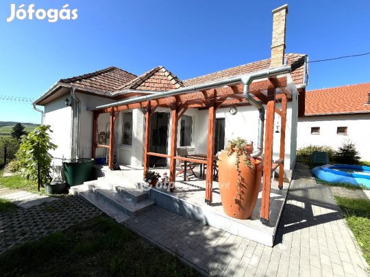 78 nm-es ház eladó Szalmatercs