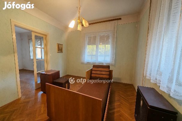 79 nm-es ház eladó Monor