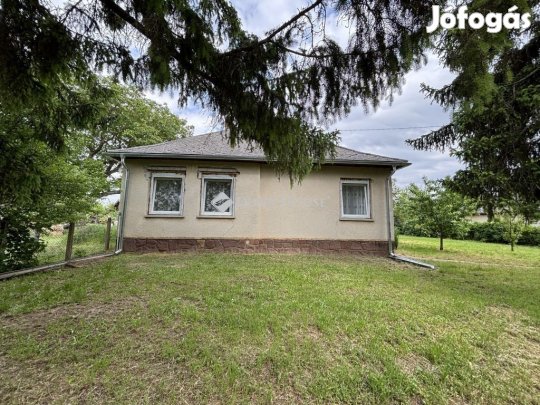 79 nm-es ház eladó Nagyberény