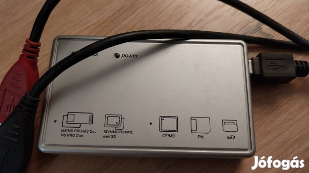 7 az 1-ben kártyaolvasó