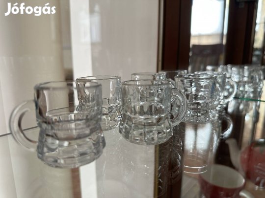 7 db pálinkáspohár szett , söröskorsó alakú röviditalos poharak
