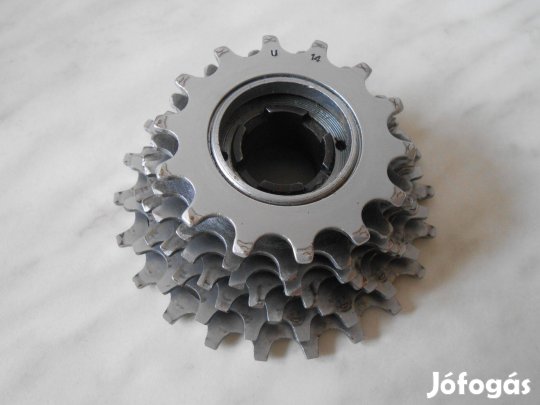 7 fokozatú fogaskeréksor, szabadonfutó, racsni