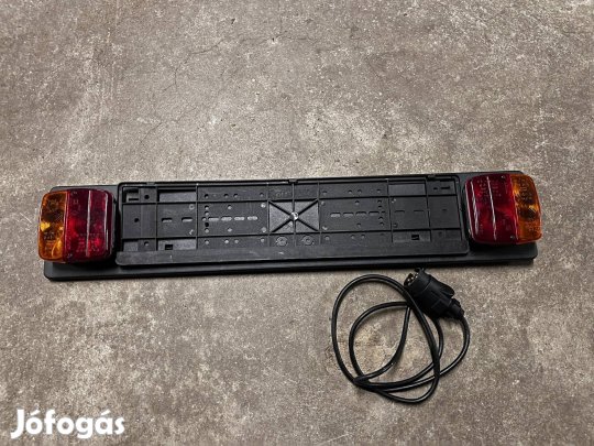 7 polus rendszámtartó világítás